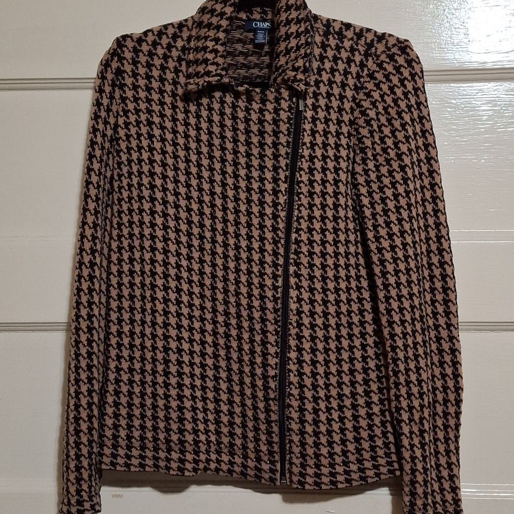 Chaps Black and Tan Houndstooth Women's Top